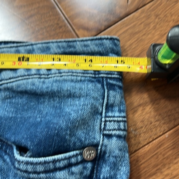 Jeans - Picture 9 of 13